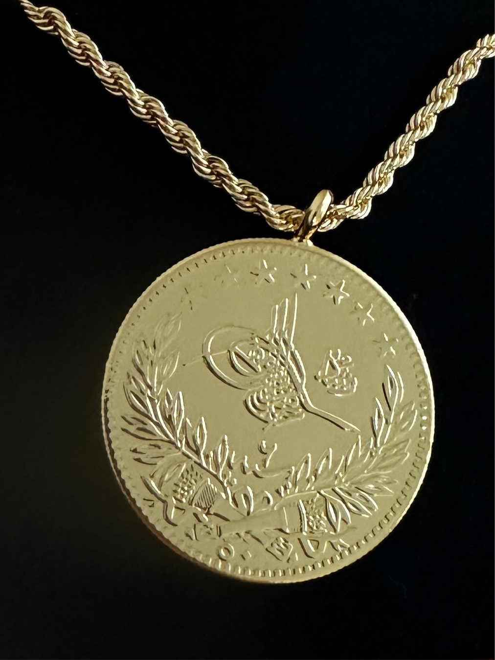 5i bir yerde Große Resat mit 60 cm Kette