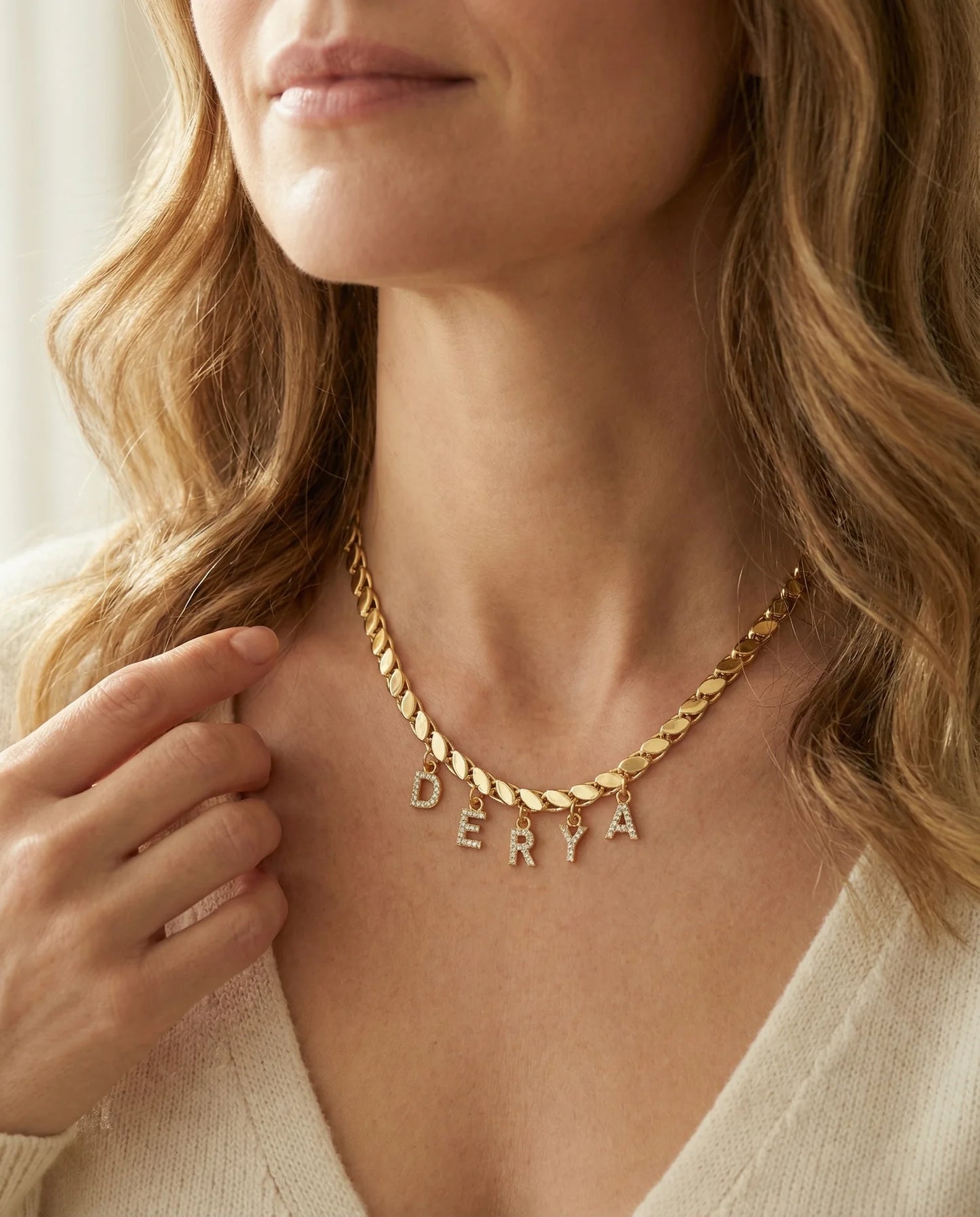 Pullu Namen Halskette 22k vergoldet