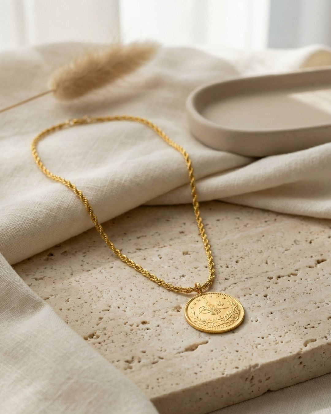 2,5 Resat mit Kette 22k Vergoldet