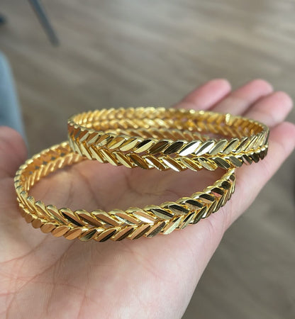 Basak Armreifen 22 karat vergoldet