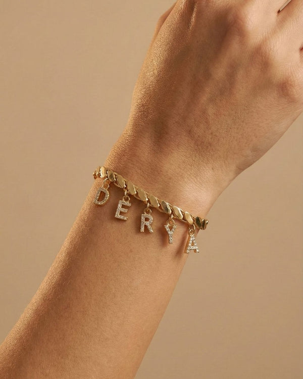 Pullu Namen Armband 22k vergoldet