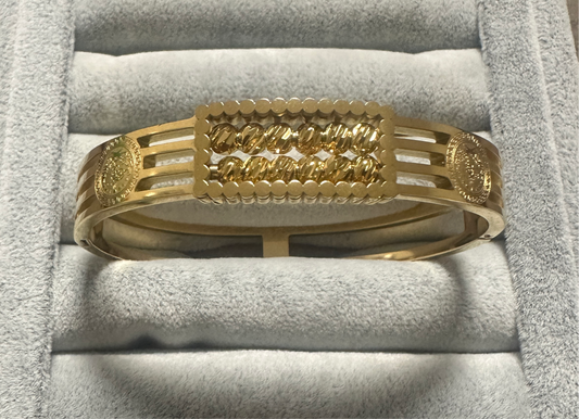 Dorika Armband