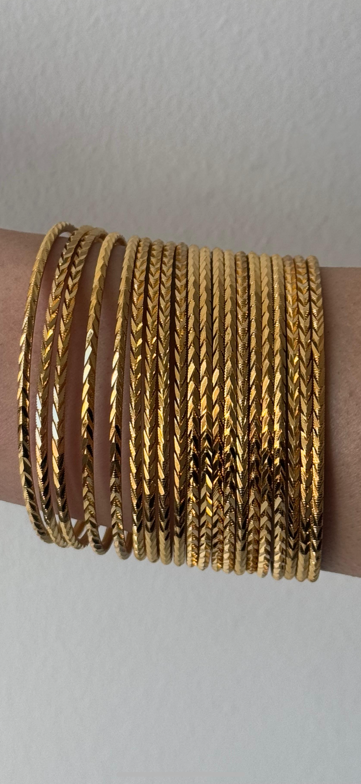 Basak Ajda 22 karat vergoldet