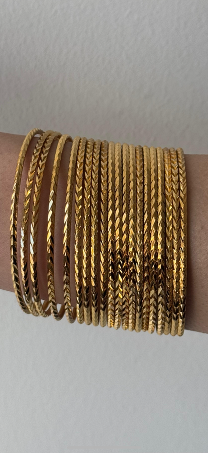 Basak Ajda 22 karat vergoldet