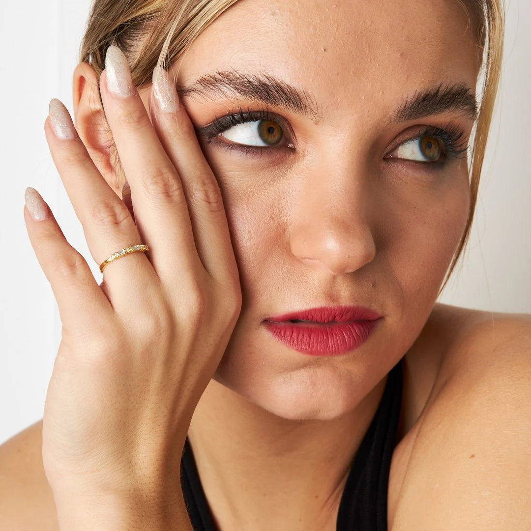 Ring mit gepunktetem Baguette Stein / 925 SILBER